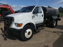 2004 Ford F750 Water Truck, s/n 3FRXF75E04V697776: S/A, 6-sp., Odometer Sho