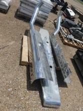 Lot of Bumper and 2 Exhaust for Truck Tractor