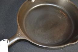Wagner No. 8 Cast Iron Skillet