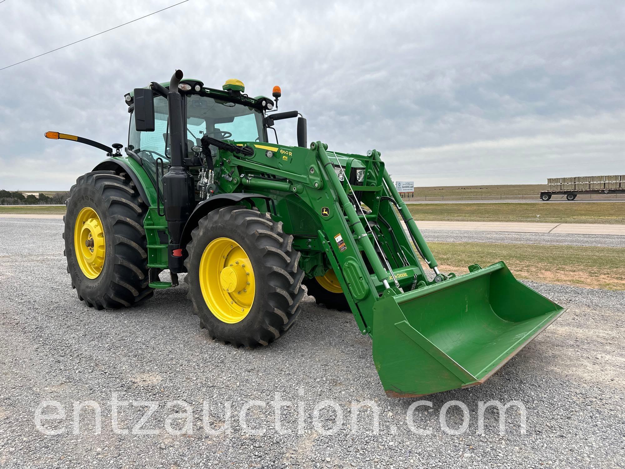 2020 JD 6215R TRACTOR, C&A, FWA, 3PT, PTO, IVT
