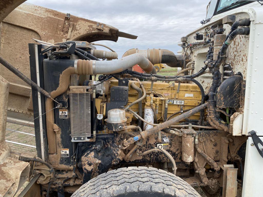 2004 Peterbilt Tandem Axle Dump Truck