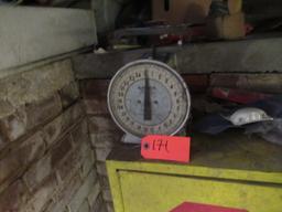 OLD KITCHEN SCALES