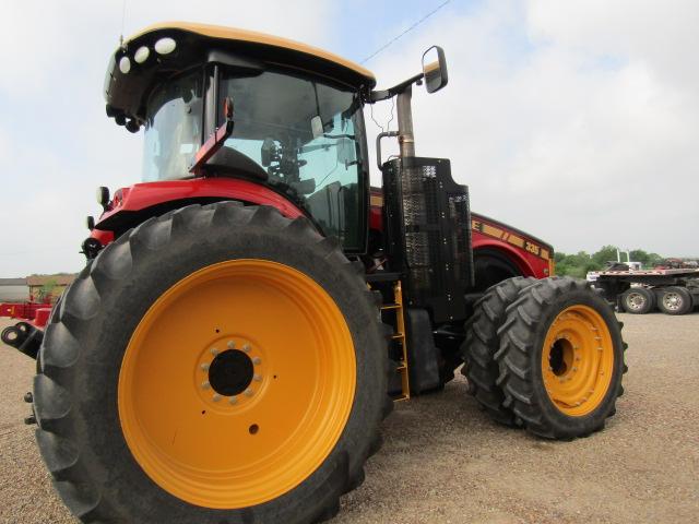 4559 335 VERSATILE C/A MFD 480/80R50 FRONT & REAR DUALS