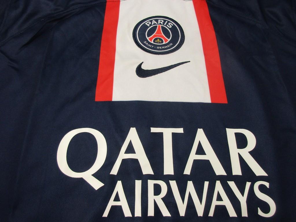 Kylian Mbappe of Paris Saint Germaine  signed autographed soccer jersey PAAS COA 621