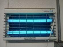 Bug Zapper / Commercial Bug Killer - Zapper - Please see pics for additional specs.