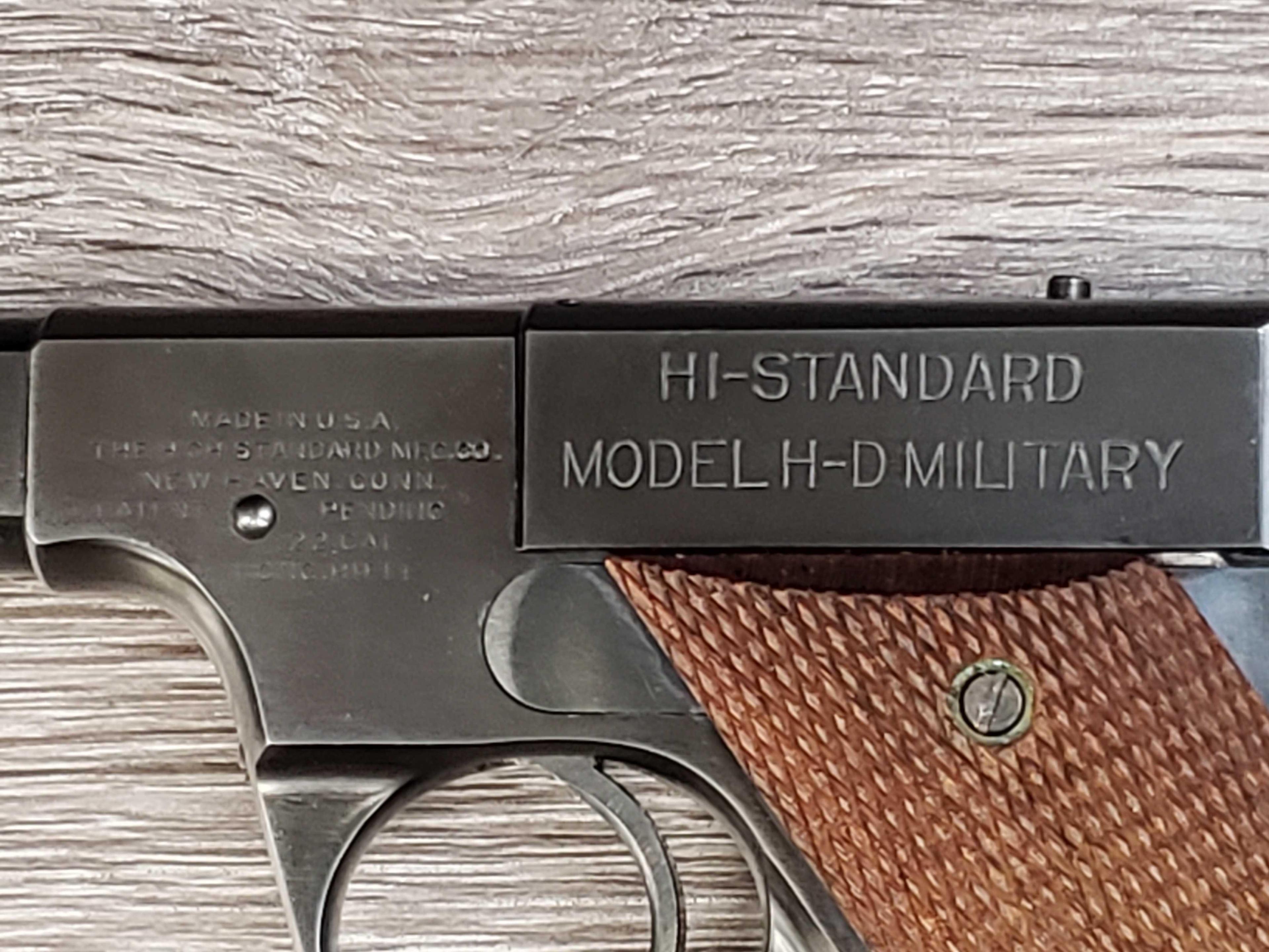 HIGH STANDARD MODEL H-D MILITARY .22 LR SEMI-AUTO PISTOL W/ FACTORY BOX