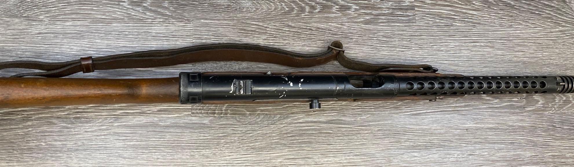 DEMILLED BERETTA MODEL 38 SUB-MACHINE GUN w/SLING