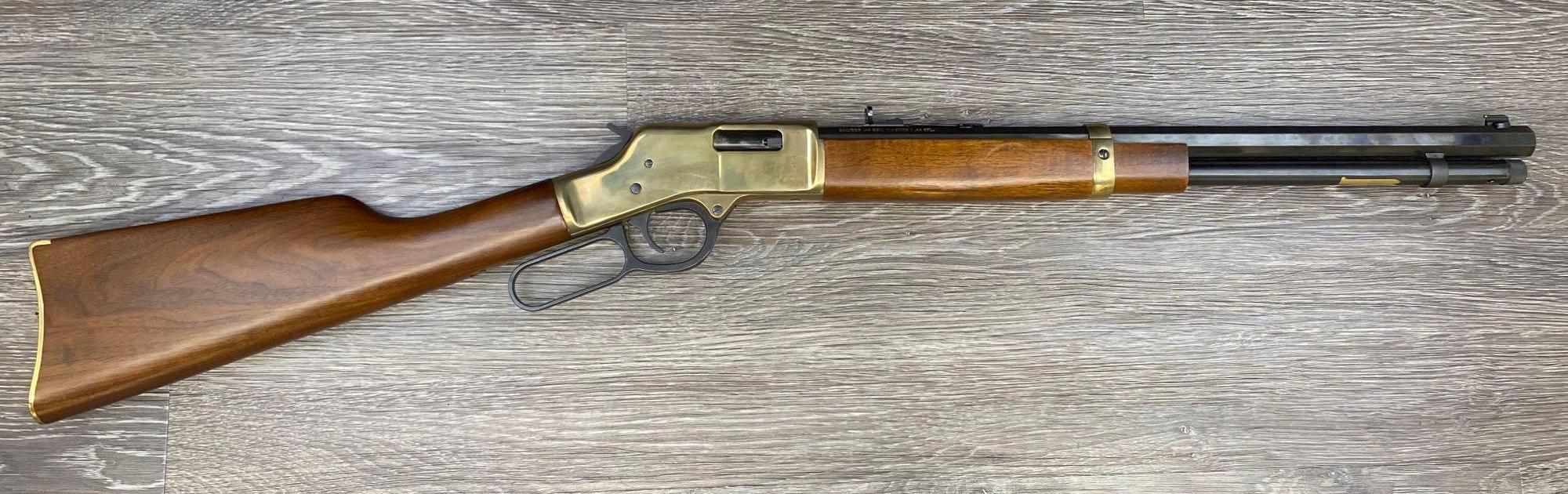 MODERN COPY BY HENRY REPEATING ARMS OF AN 1866 MODEL .44 REM. MAG/.44 SPL. CAL. LEVER ACTION RIFLE.