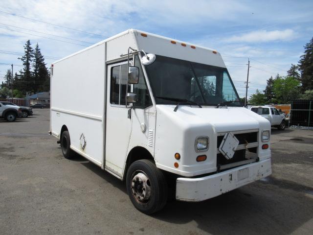 2001 FREIGHTLINER MT45 UTILIMASTER 15' STEP VAN