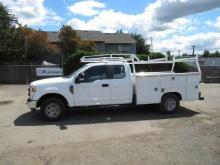 2022 FORD F-250 XL EXTENDED CAB UTILITY TRUCK