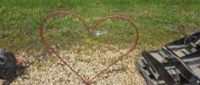 STEEL DECORATIVE HEART PLANT HOLDER