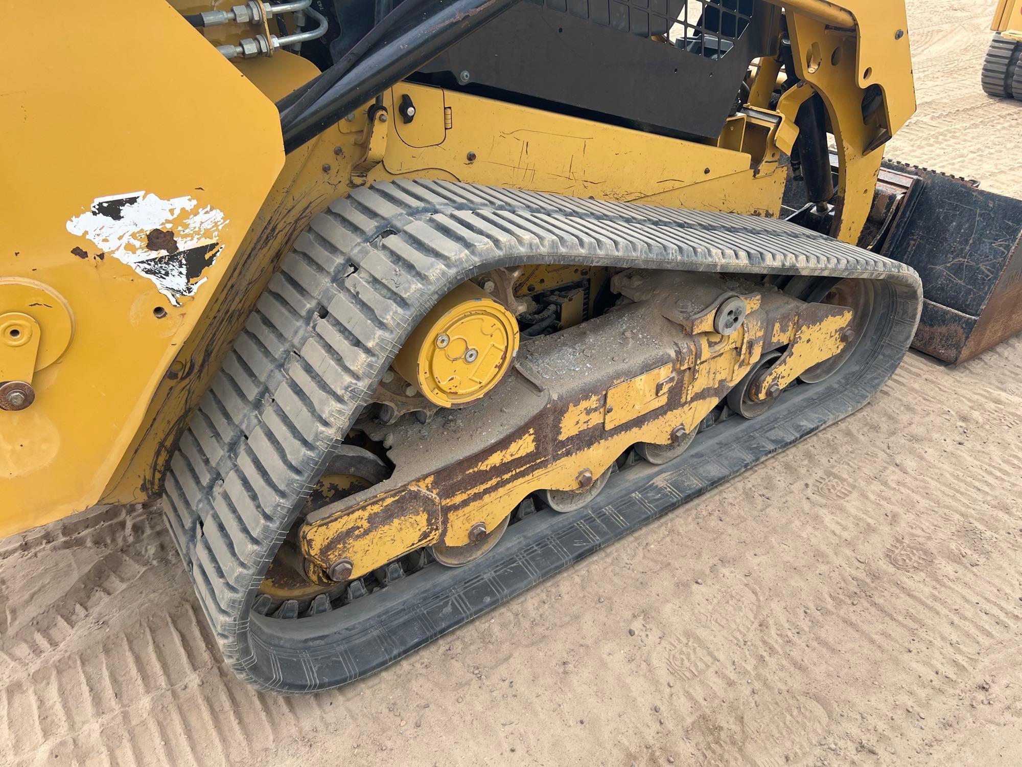 2019 CATERPILLAR 259D3 SKID STEER