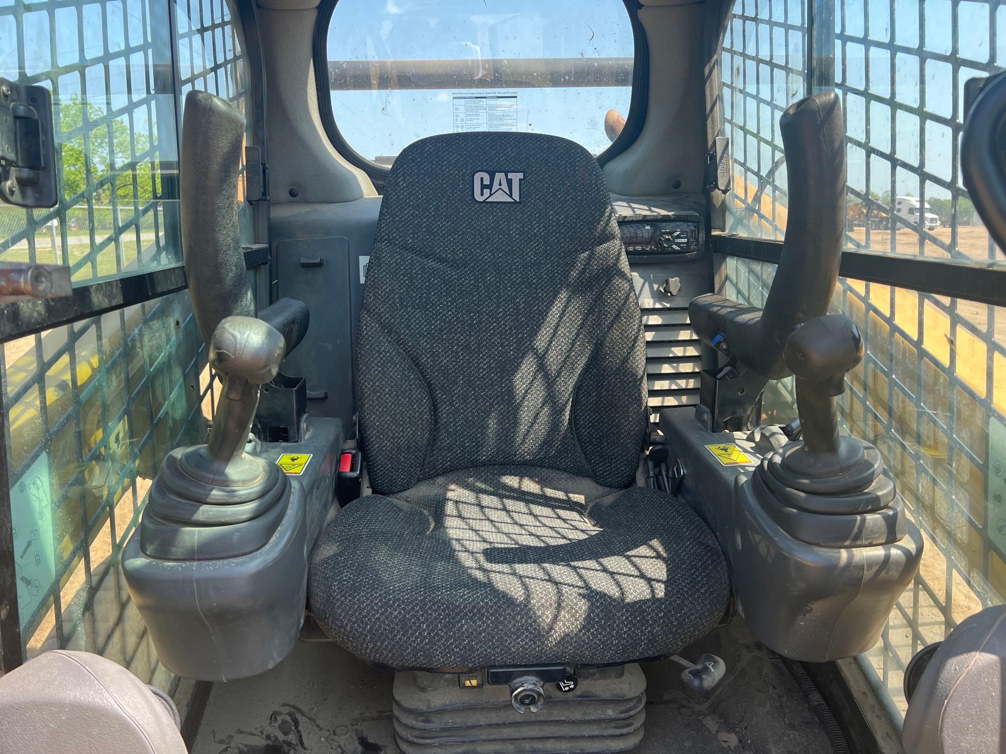 2017 CATERPILLAR 259D SKID STEER