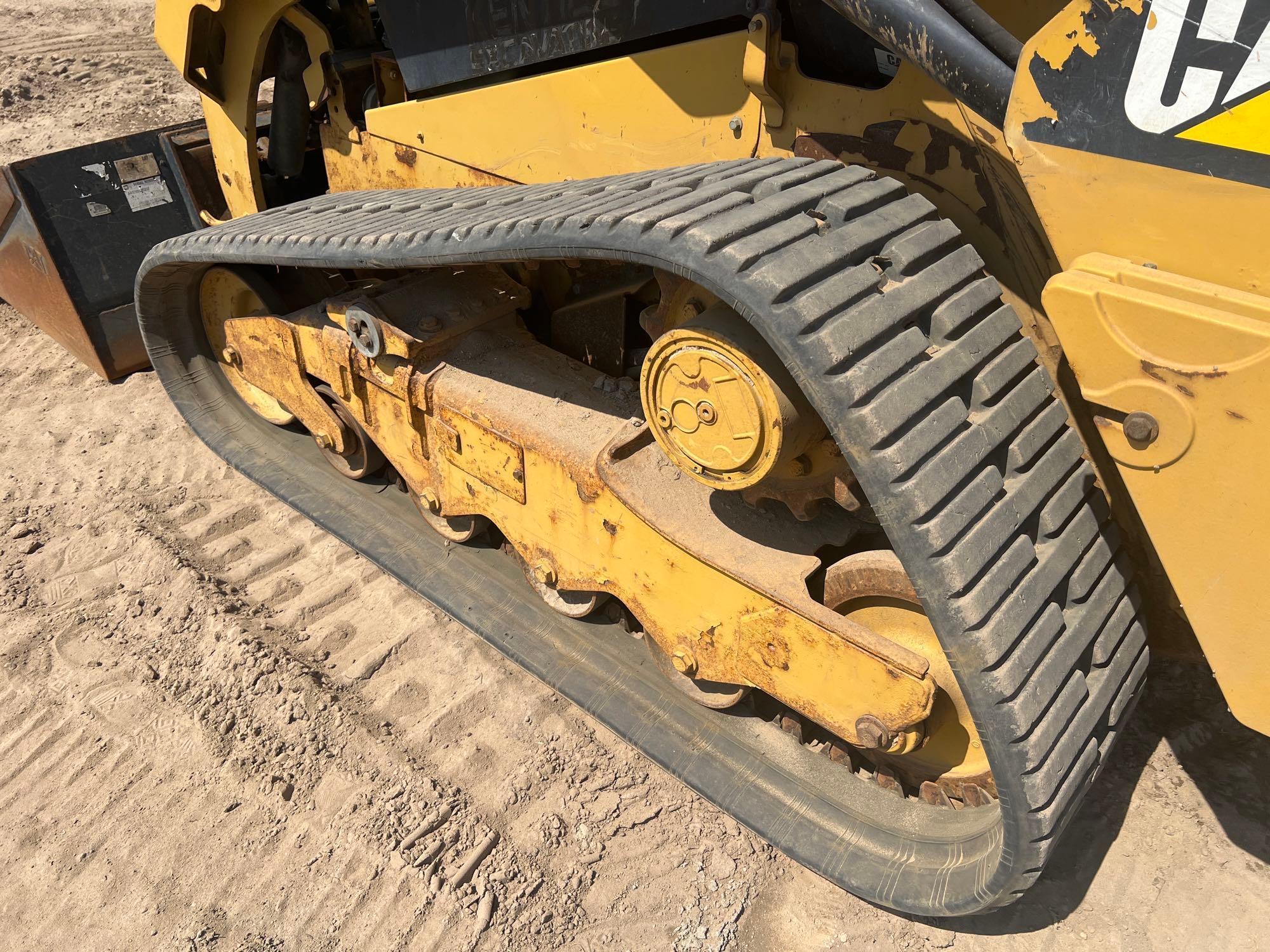 2017 CATERPILLAR 259D SKID STEER