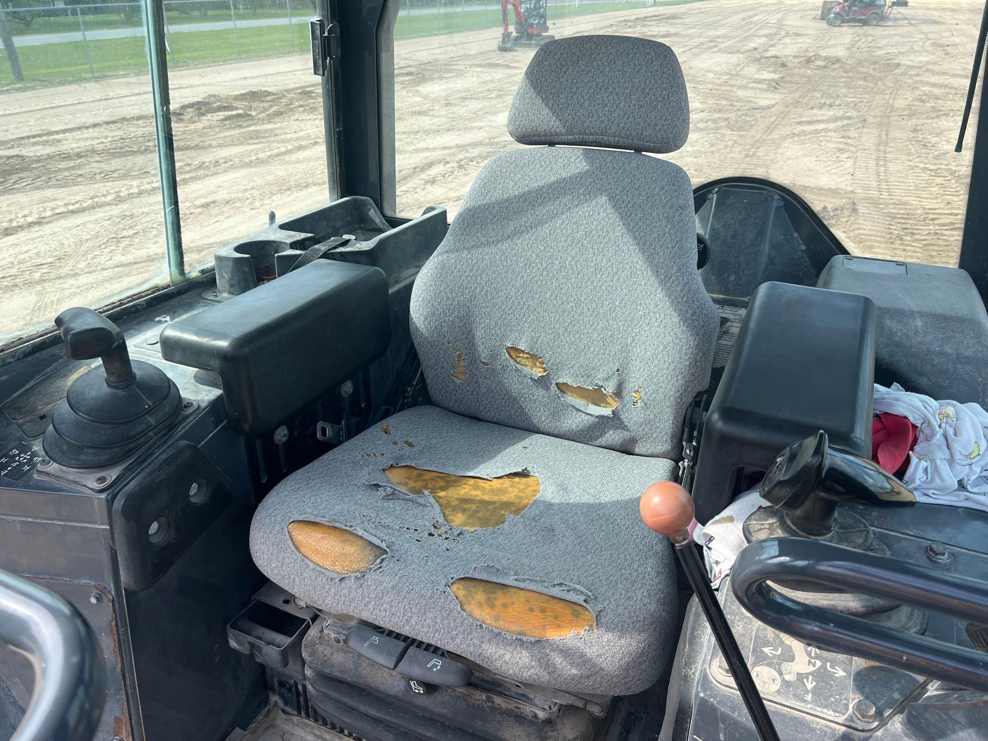 2012 JOHN DEERE 450J LGP CRAWLER DOZER