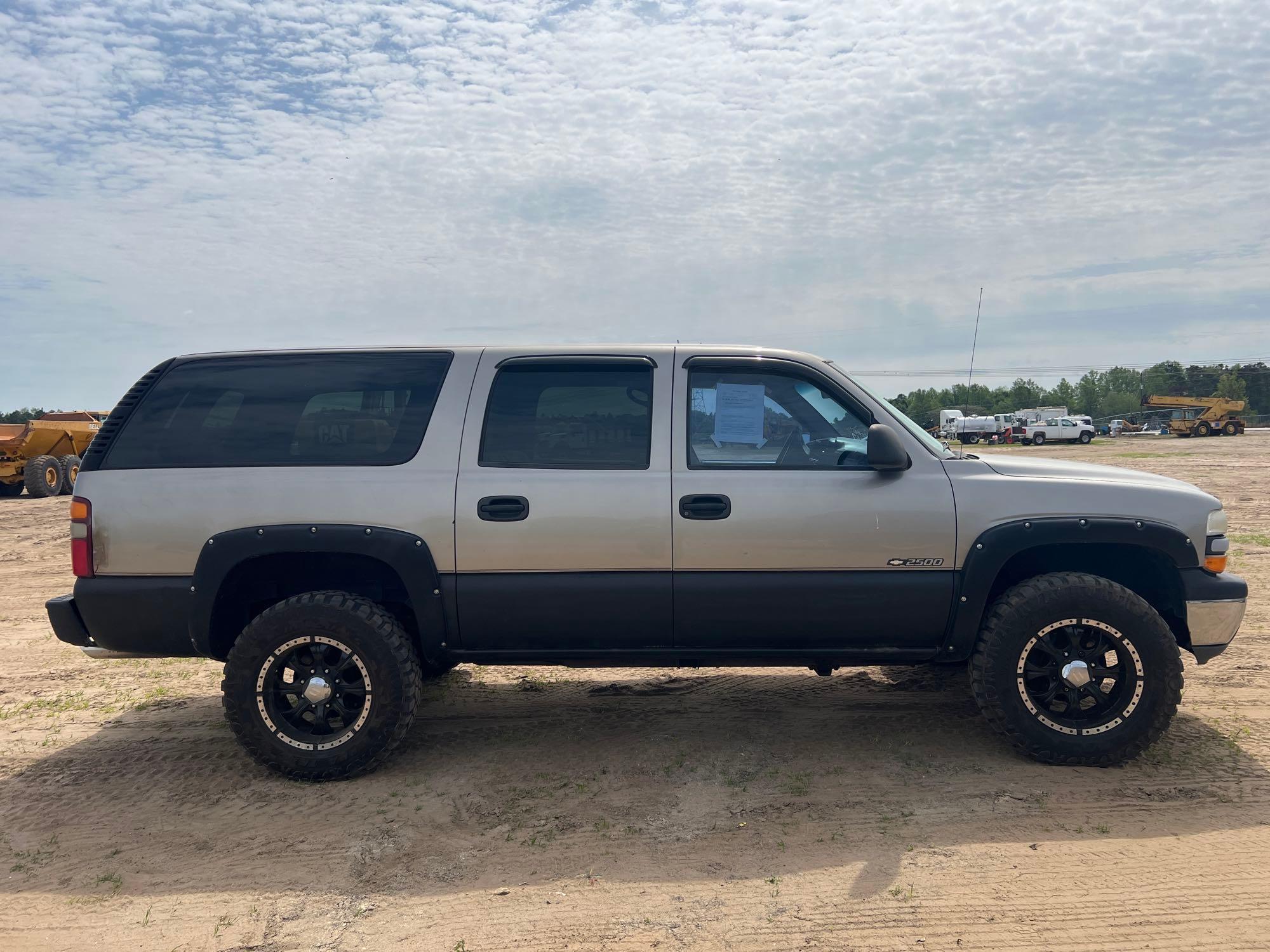 2000 CHEVROLET 2500 SUBURBAN