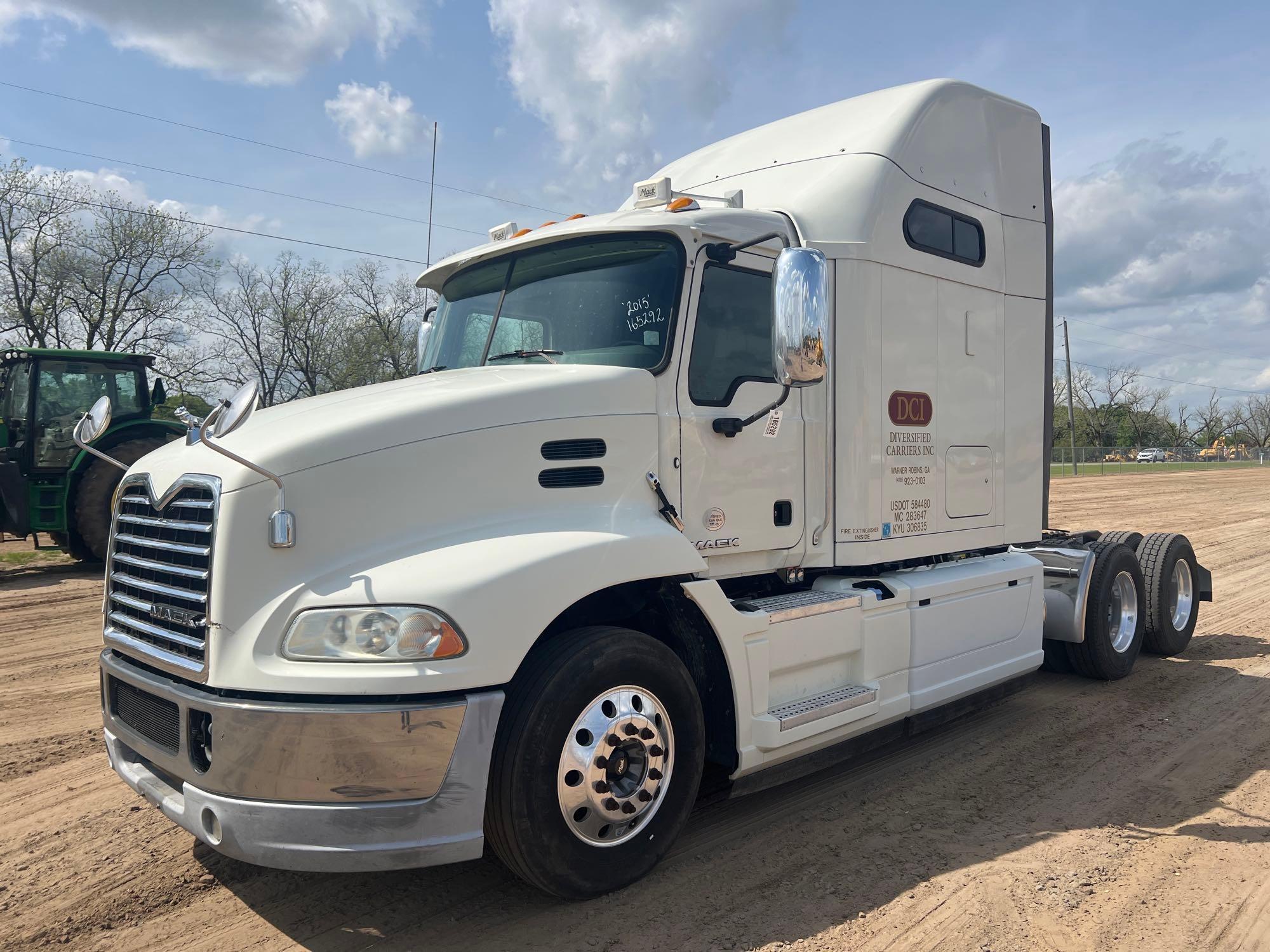 2015 MACK CXU600 T/A ROAD TRACTOR