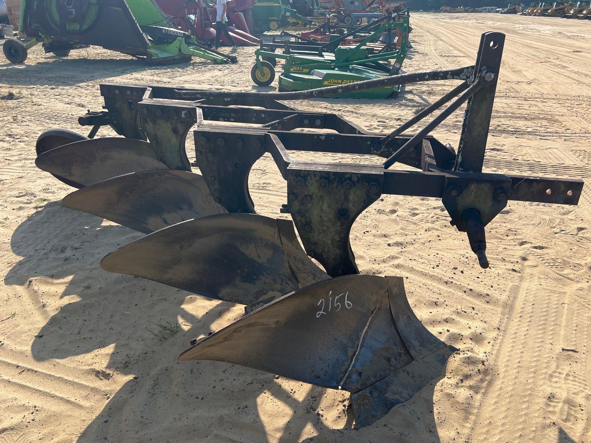 JOHN DEERE 4 BOTTOM PLOW, 3PT