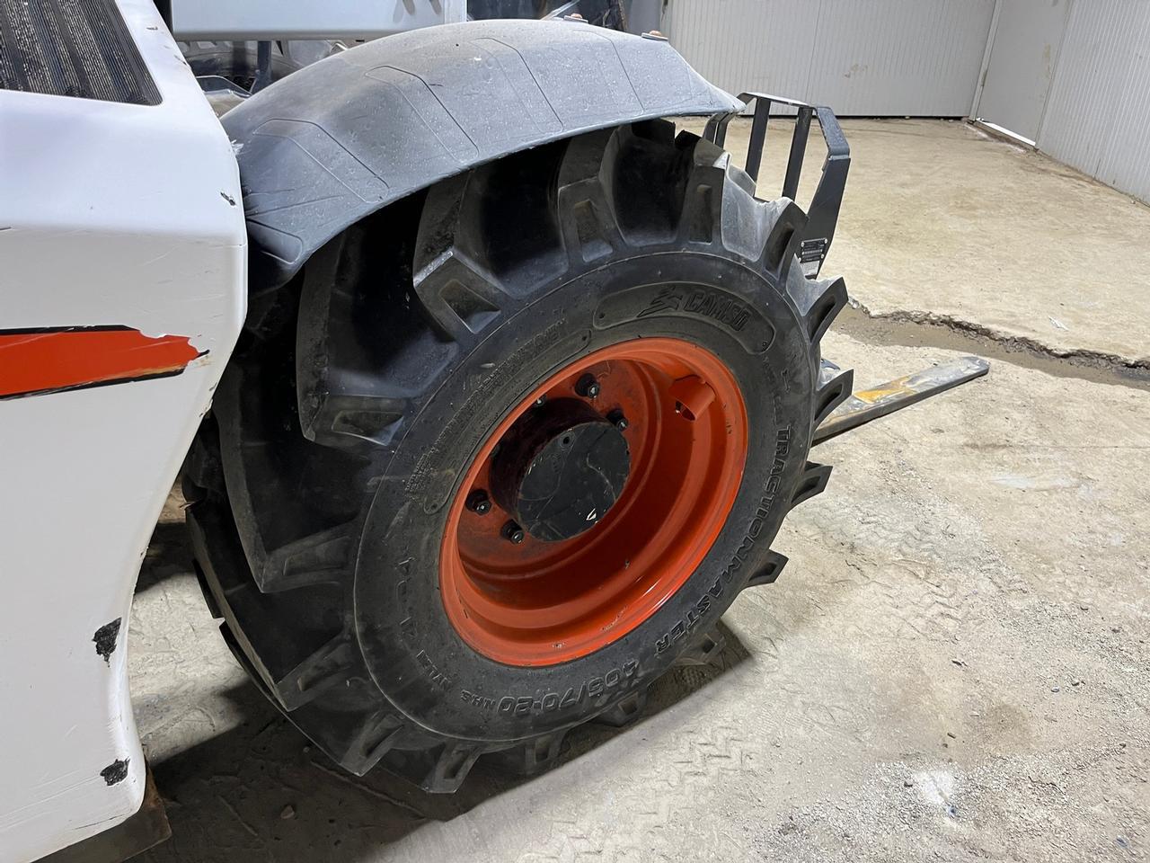 2019 Bobcat V519 Vershandler Telehandler