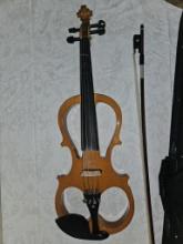 CECILIO ELECTRIC VIOLIN WITH CASE