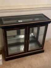DIMINUTIVE LACQUER FINISH ASIAN STYLE DISPLAY
