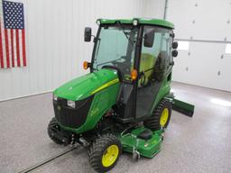 2022 John Deere 1025R Dsl. 51 Act Hrs. 4x4, Hydro, cab, heat, 3pt. PTO, Hyd, mid tractor & rear