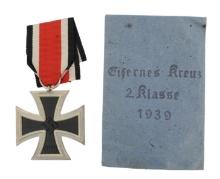 German Military WWII era Iron Cross 2nd Class Medal & Envelope (JMT)