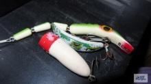 Articulated fishing lure and other fishing lures