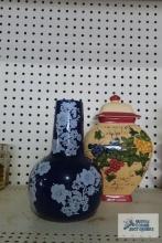 Biscotti jar and vase