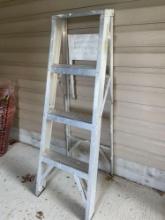 4? aluminum ladder