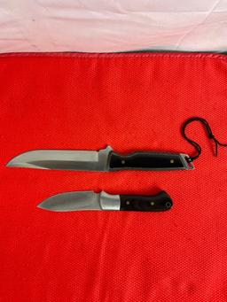 2 pcs Steel Fixed Blade Hunting Knives w/ Sheathes. Frost Cutlery 6" Delta Commander 15-581B. NIB.