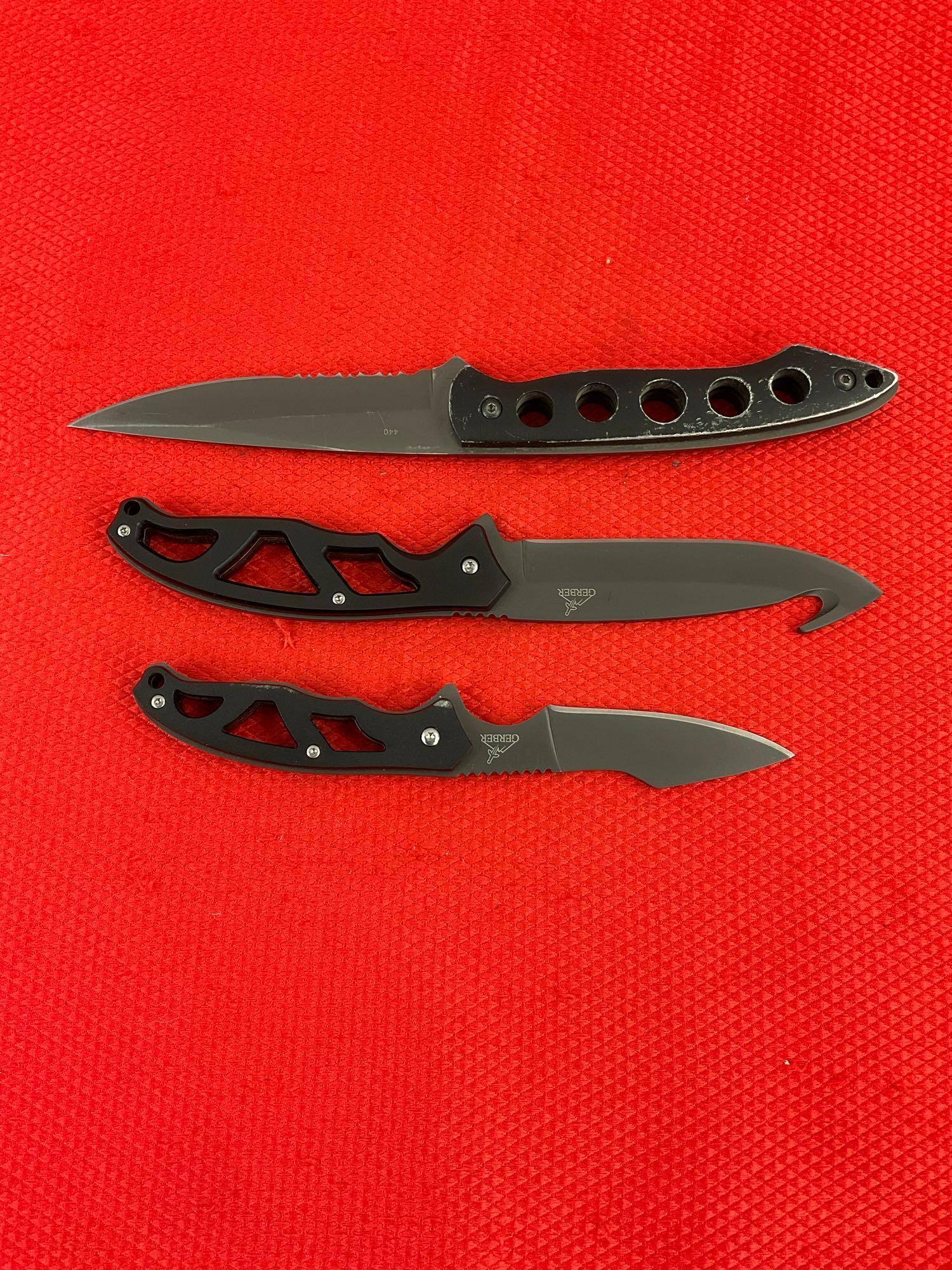 3 pcs Vintage Gerber 440 Steel Fixed Blade Hunting Knives w/ Sheathes. No Model Numbers. See pics.