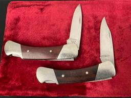 Pair of Vintage Buck Folding Pocket Knives, 2x Model 500 Solo Knife Single Blade w/ Wood Handle