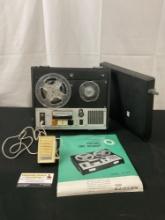 Vintage LLOYDS 5 Transistor 2 Speed Portable Tape Recorder model no. TY-799