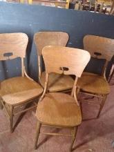 (4) Oak Wide Back Dining Chairs (x4)