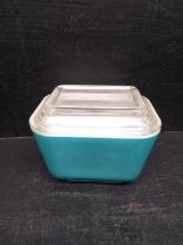 Vintage Pyrex Blue Refrigerator Dish with Lid