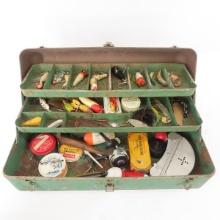 Vintage tackle box with lures, Heddon, Hula Popper