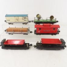 5 Vintage Lionel Train Cars