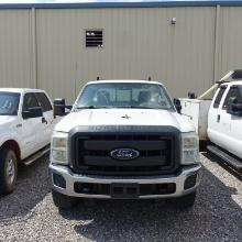 2015 Ford F350 Extended Cab Open Utility Body / 275,685 Miles / Located: El Reno, OK