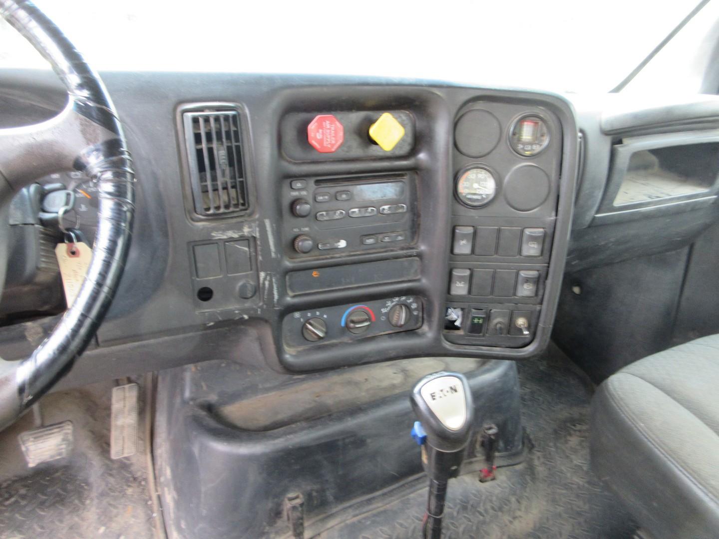 2005 GMC C8500 T/A Dump Truck