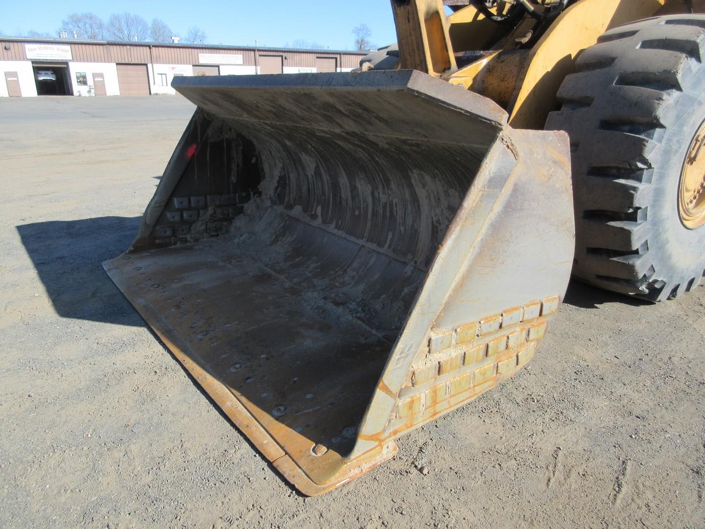 1989 Dresser 555 Rubber Tire Wheel Loader