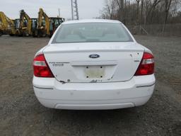 2006 Ford Five Hundred SEL Automobile