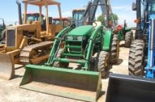 JD 4720 ROPS 4WD W/ LDR BUCKET 2071HRS (WE DO NOT GUARANTEE HOURS)