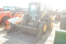 NH L223 RUBBER TRACK SKID STEER