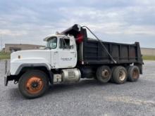 2000 Mack RD688S Dump Truck