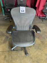 HERMAN MILLER AERON OFFICE ROLLING CHAIR