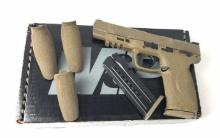 S&W M&P9 M2.0 9MM FDE PISTOL NEW IN BOX w/2 MAGS