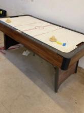 Air Hockey table, Works