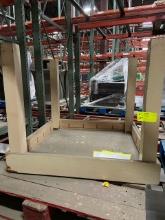 19-20-06 Wood displays (square & triangle shape) (4 pallets)