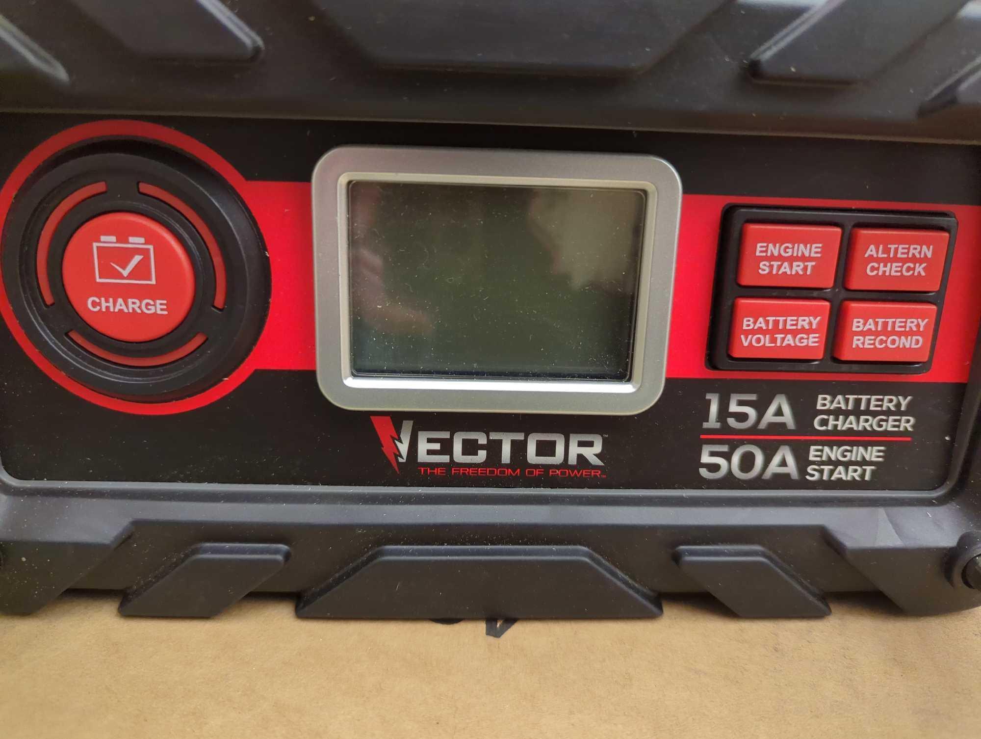 VECTOR 15 Amp Automatic 12V Battery Charger with 50 Amp Engine Start and Alternator Check, Appears